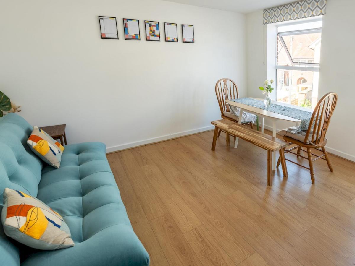 Pass The Keys Modern Stylish Apartment With Parking บอร์นมัธ ภายนอก รูปภาพ