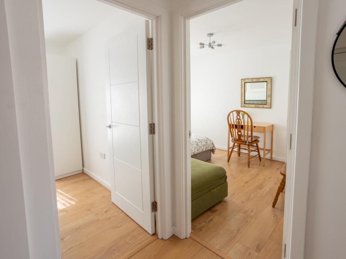 Pass The Keys Modern Stylish Apartment With Parking บอร์นมัธ ภายนอก รูปภาพ