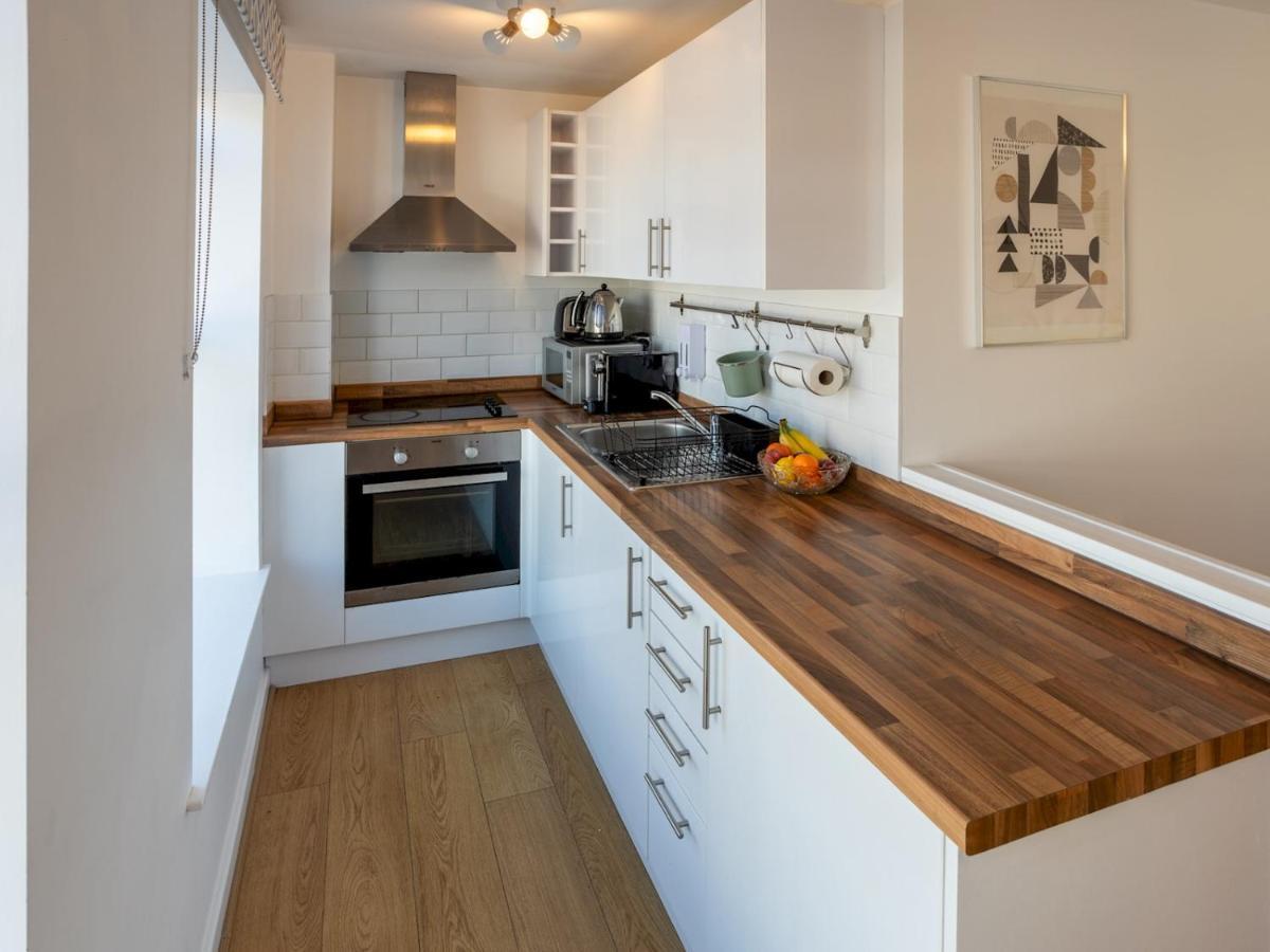 Pass The Keys Modern Stylish Apartment With Parking บอร์นมัธ ภายนอก รูปภาพ